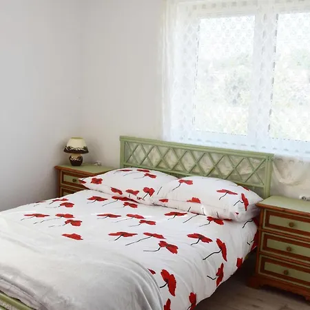 Homestay W Ziolowym Ogrodzie - Z Dostepna Kuchnia, Kudowa Zdroj